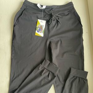 Halara Black jogger, size M, NWT